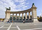  Hsk tere - The Heroes' Square, right column