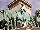 Hsk tere - The Heroes' Square, Thousand Years Column, mounted magyars