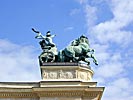 Hsk tere - The Heroes' Square, left column, top