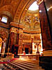 Szent Istvan-basilikan, altare frn sidan