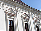 Kaunas, the White Swan, facade