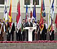 Nationaldag 2005, president Valdas Adamkus hller tal