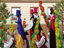 Schoolchildrens Festival 2005, stilt-walkers on Gediminas