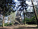 Kartuviu Hill, pointy memorial