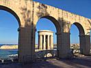 Malta, Valletta: Nedre Barrakka, valvgng med klocktorn