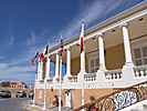 Malta: Dragonara Palace, uppfr pampiga trappan